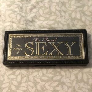 Too faced eyeshadow pallette